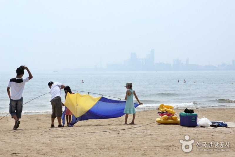 Yeongildae Beach 
