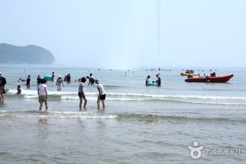Yeongildae Beach 