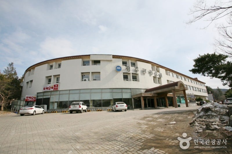 Gyeongju Tourist Hotel  (2/19)