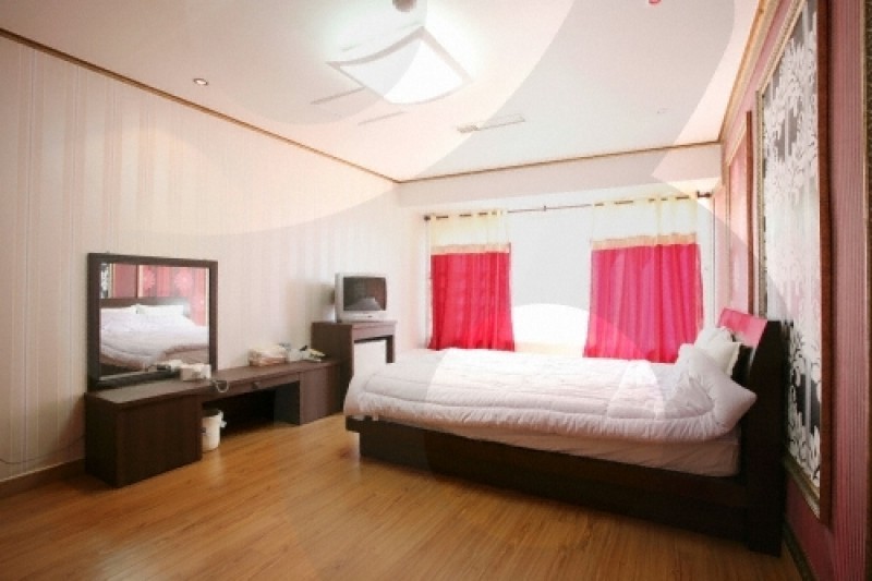 Gyeongju Tourist Hotel  (6/19)