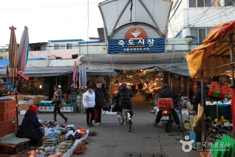 Pohang Jukdo Market  (5/16)