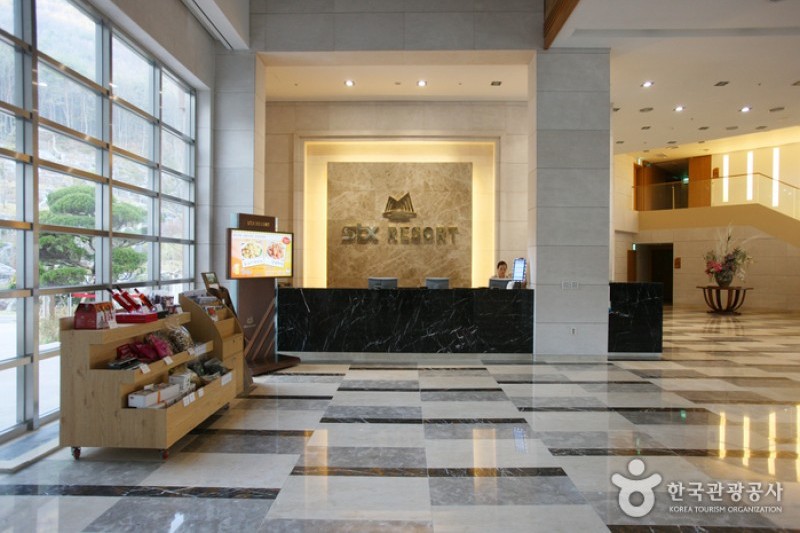 STX Resort  (2/27)