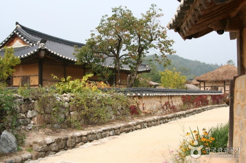 Seonbichon Village  (12/13)