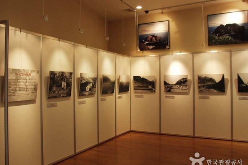Dokdo Museum  (1/10)