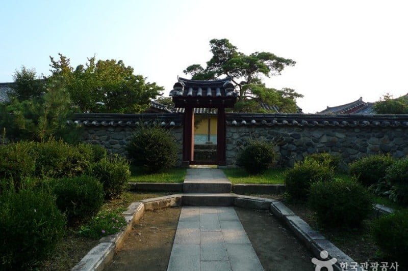 Gyeongju Oreung Royal Tombs  (14/28)
