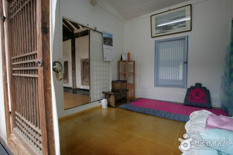 Imcheonggak House  (2/15)