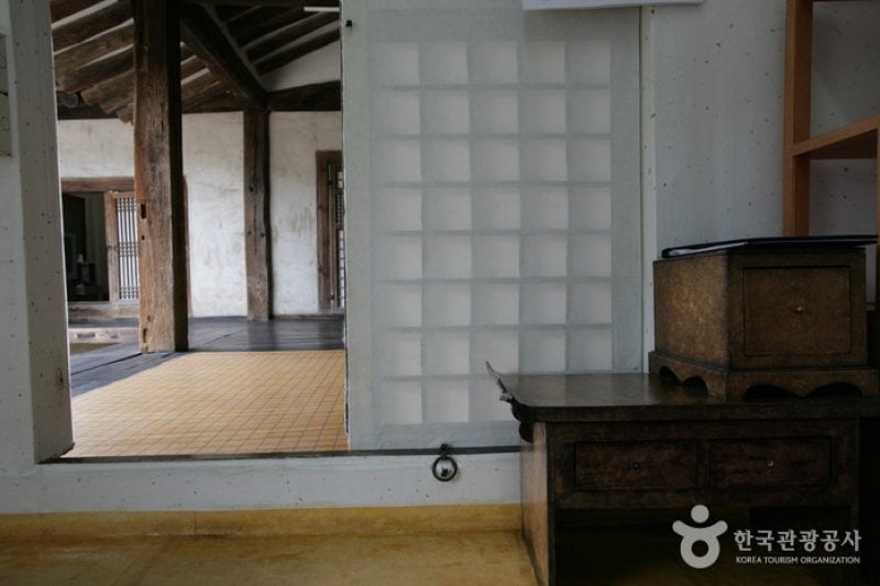 Imcheonggak House  (3/15)