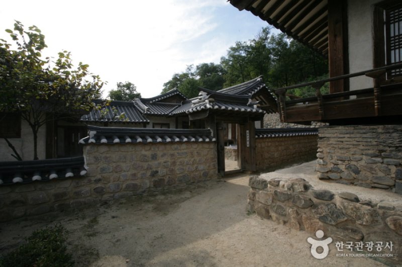 Imcheonggak House  (8/15)