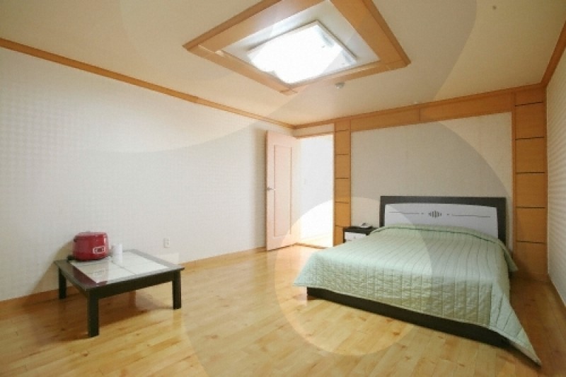 Corea Condo, Kyongju  (4/8)