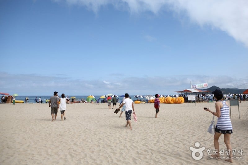 Goraebul Beach  (6/16)
