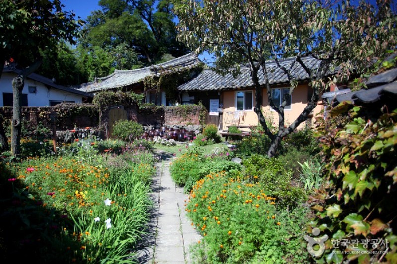 Gyeongju Gyochon Traditional Village  (10/10)