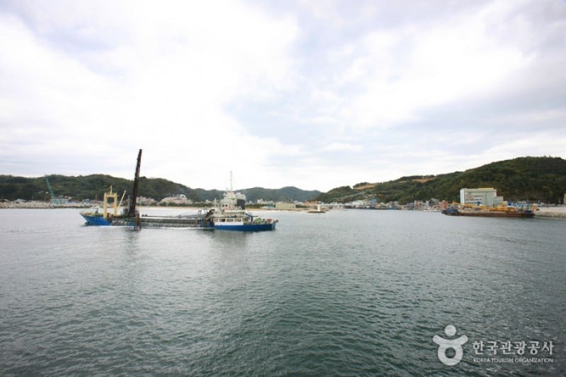 Gangguhang Port  (16/31)