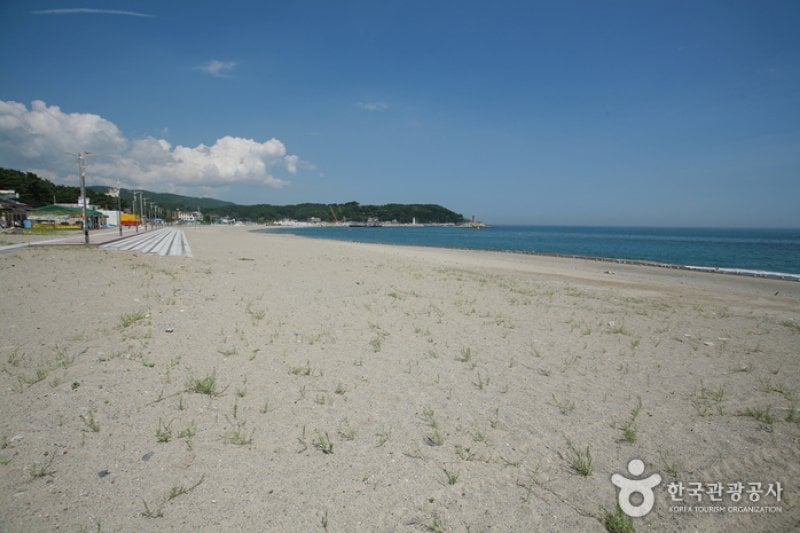Najeong Beach  (2/4)