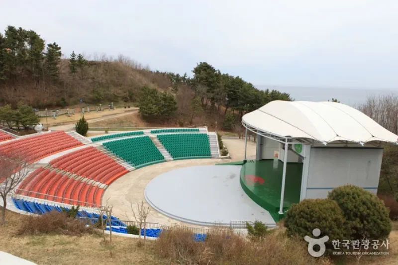 Samsa Marine Park (삼사해상공원) (1/11)
