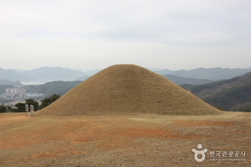 Jisandong Ancient Tombs  (8/13)