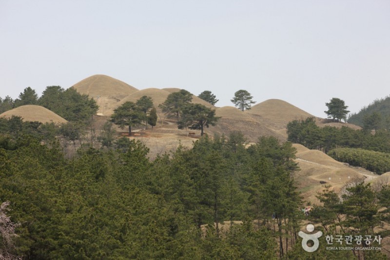 Jisandong Ancient Tombs  (9/13)
