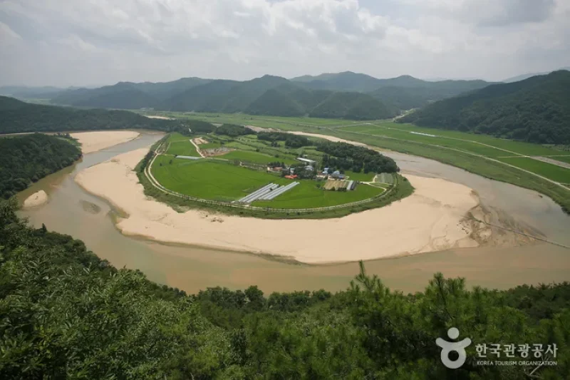 Hoeryongpo Village (회룡포) (2/11)