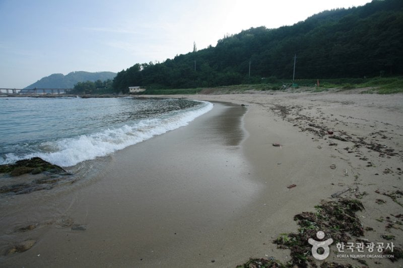 Gyeongjeong Beach (경정해수욕장) (4/4)