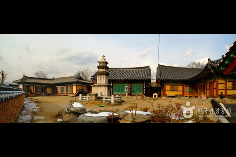 Yonghwasa Temple  (2/2)