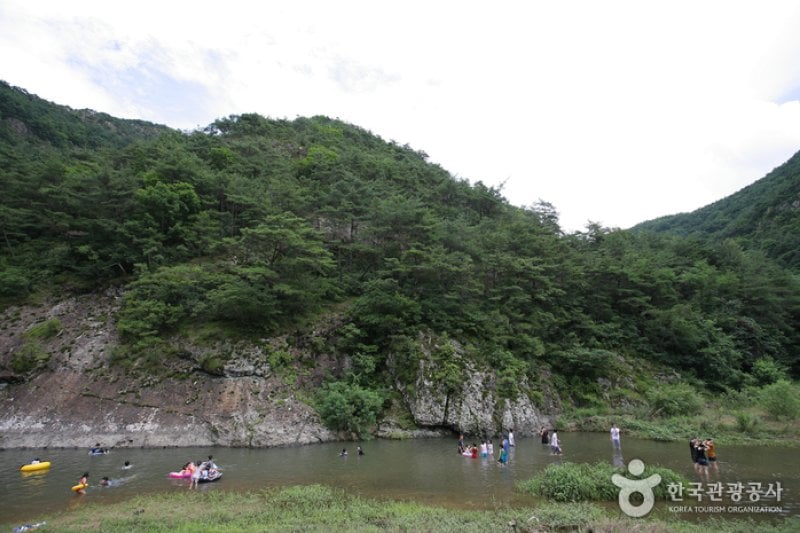 Binggye Valley  (2/18)