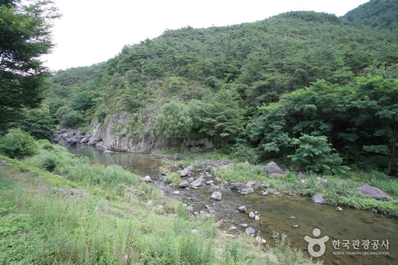 Binggye Valley  (7/18)