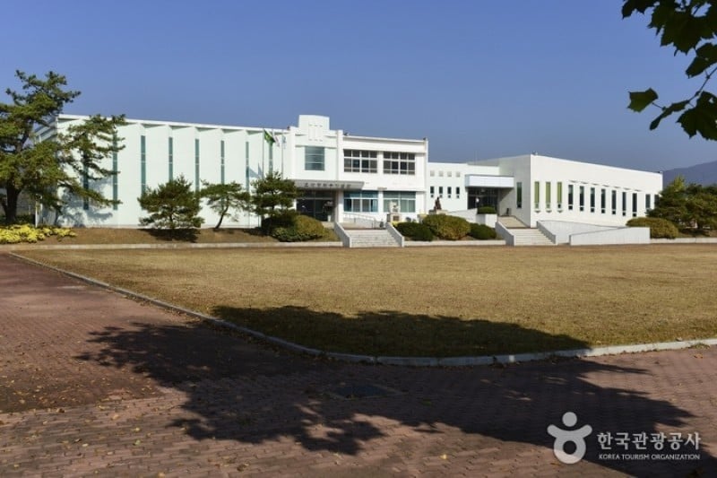 Jeong Jae-su Memorial for Filial Piety  (4/5)