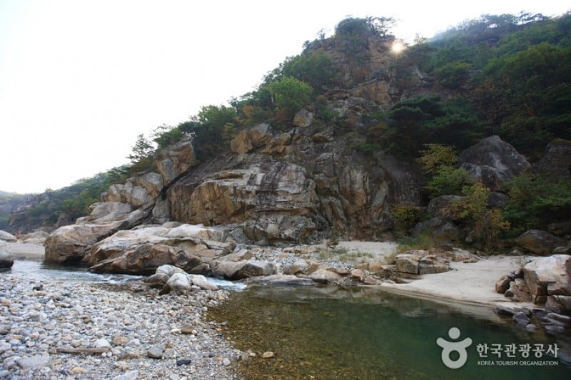 Buryeongsa Valley  (8/18)