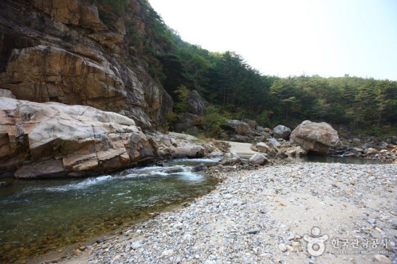 Buryeongsa Valley  (13/18)