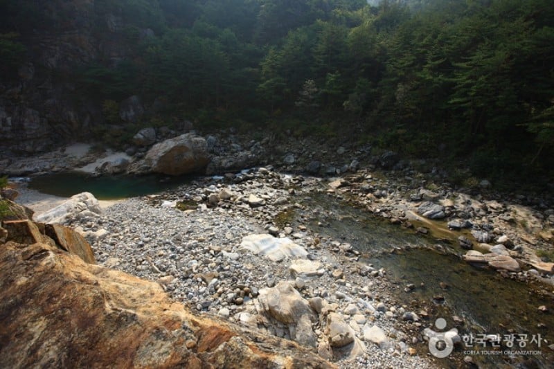 Buryeongsa Valley  (15/18)