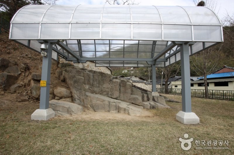 Goryeong Janggi-ri Rock Art (고령 장기리 암각화) (5/13)