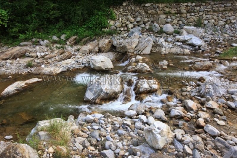 Pocheon Valley  (8/11)