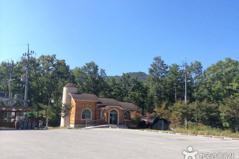Daeyasan Mountain Natural Recreation Forest (국립 대야산자연휴양림) (3/5)