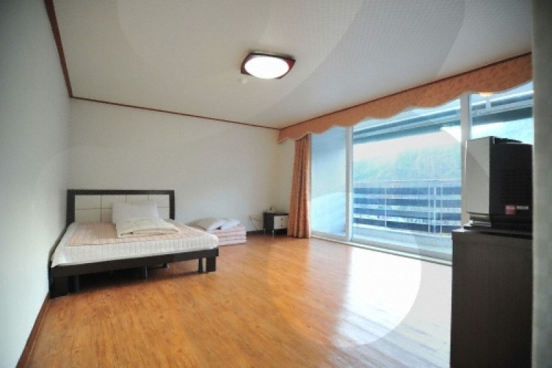 Yeonsan Spa Park - Goodstay  (18/27)