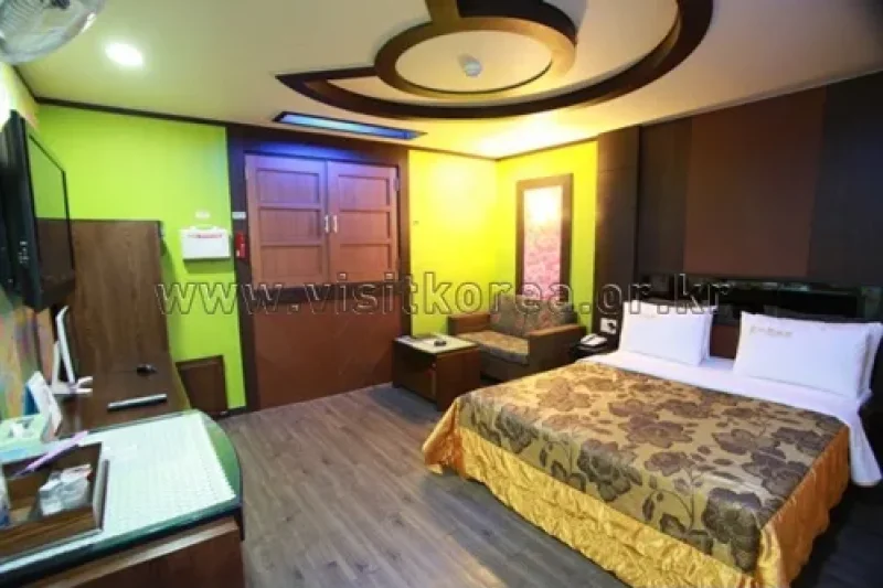 Propose Motel - Goodstay  (1/16)