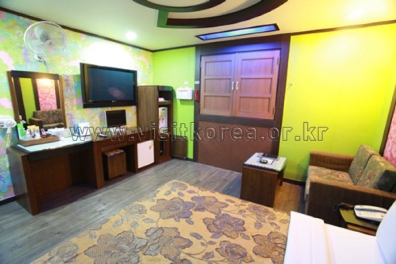 Propose Motel - Goodstay  (2/16)
