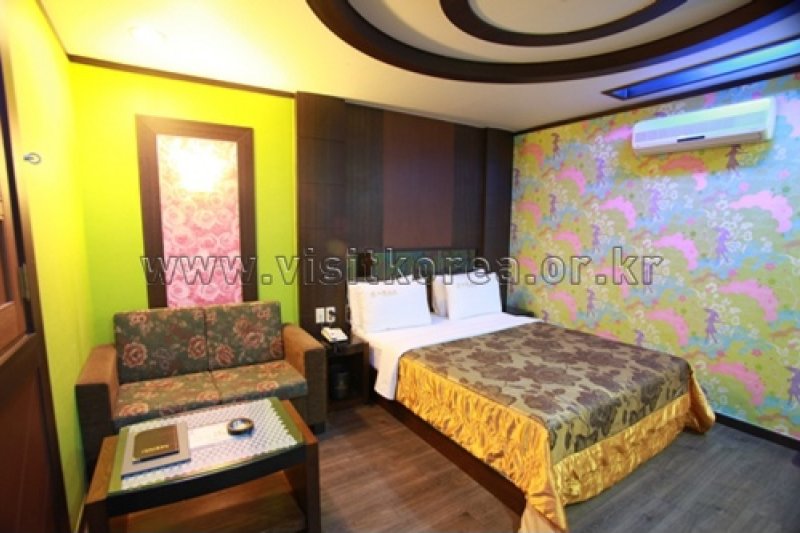 Propose Motel - Goodstay  (4/16)
