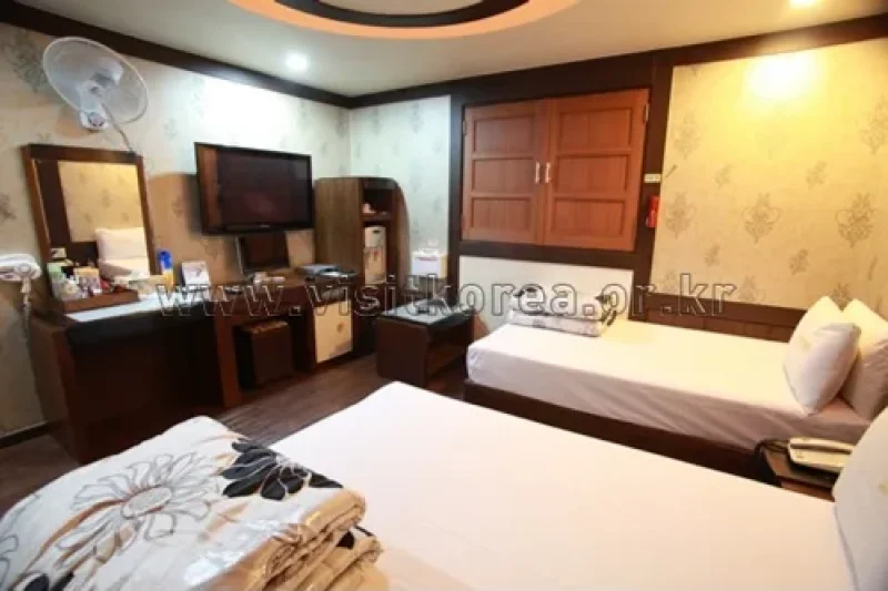 Propose Motel - Goodstay  (8/16)
