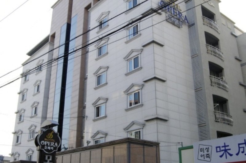 Opera Motel - Goodstay  (14/15)