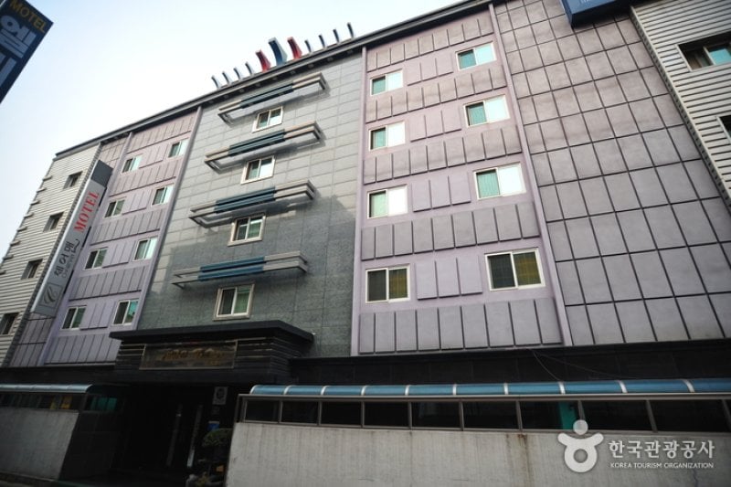 Chairman Motel - Goodstay  (2/7)