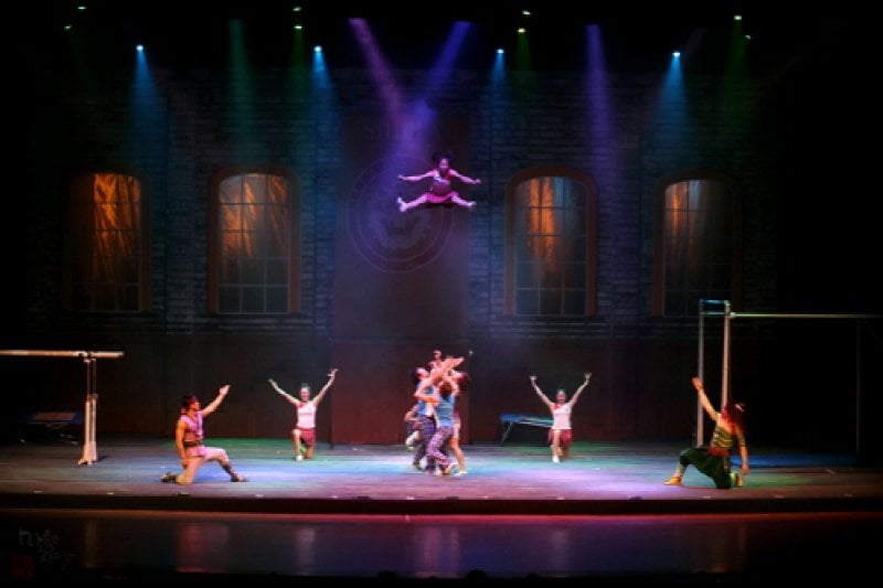 FLYING - Hwarang Wonjeongdae  (1/6)