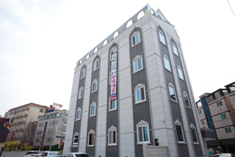 GM Hotel - Goodstay 