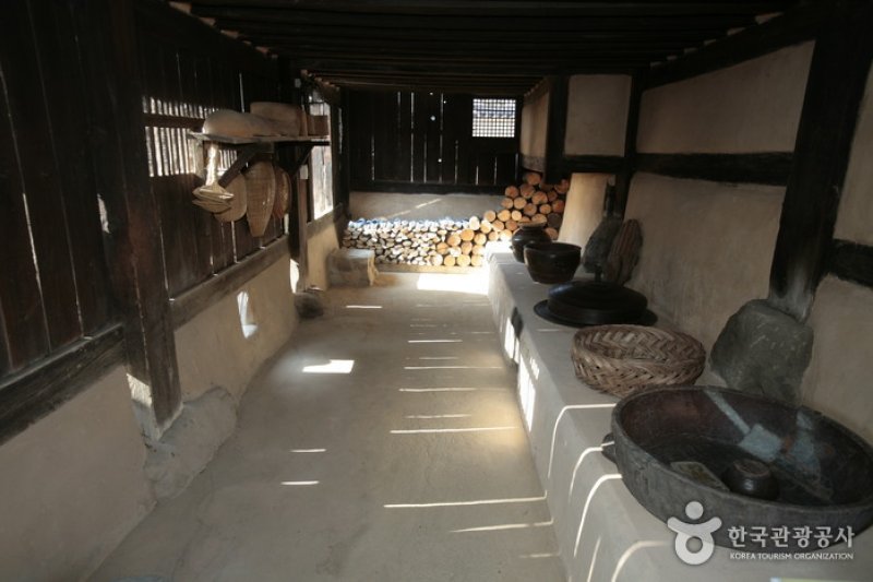 Hahoe Bukchondaek House (24/36)