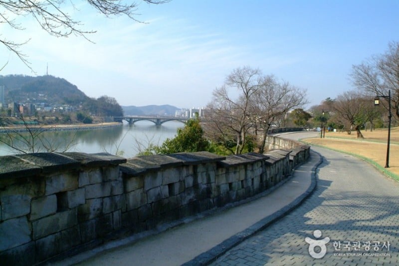 Jinjuseong Fortress  (14/14)