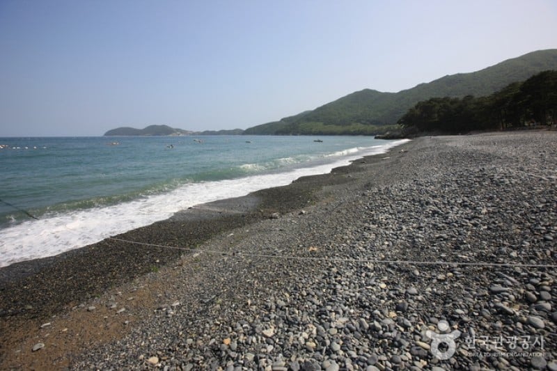 Hakdong Mongdol Beach  (1/14)
