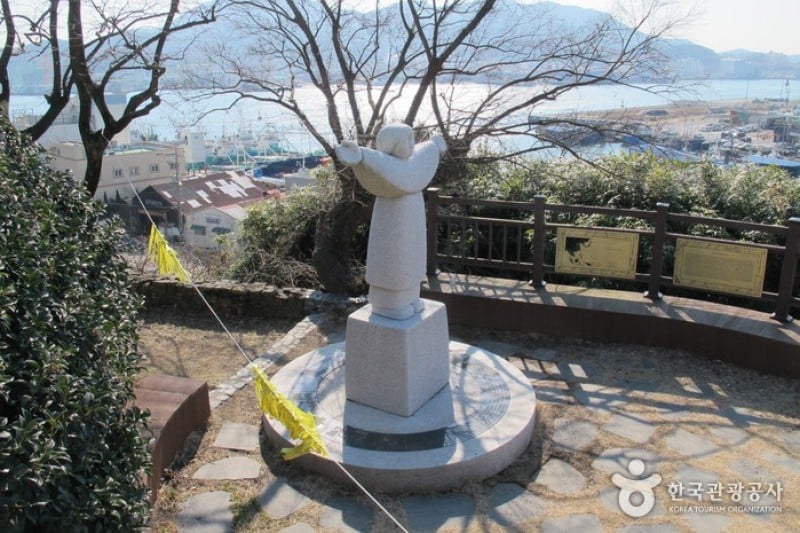 Nammangsan Sculpture Park  (7/9)