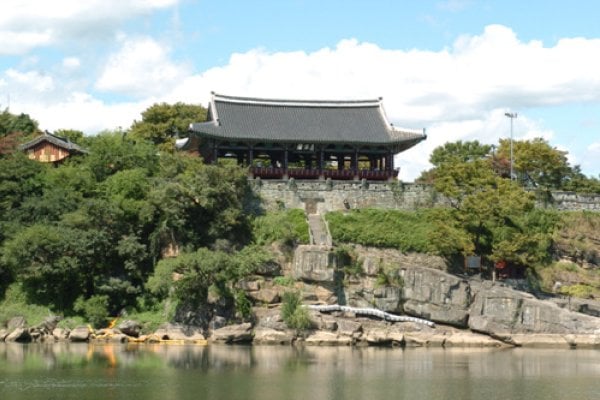 Chokseongnu Pavilion