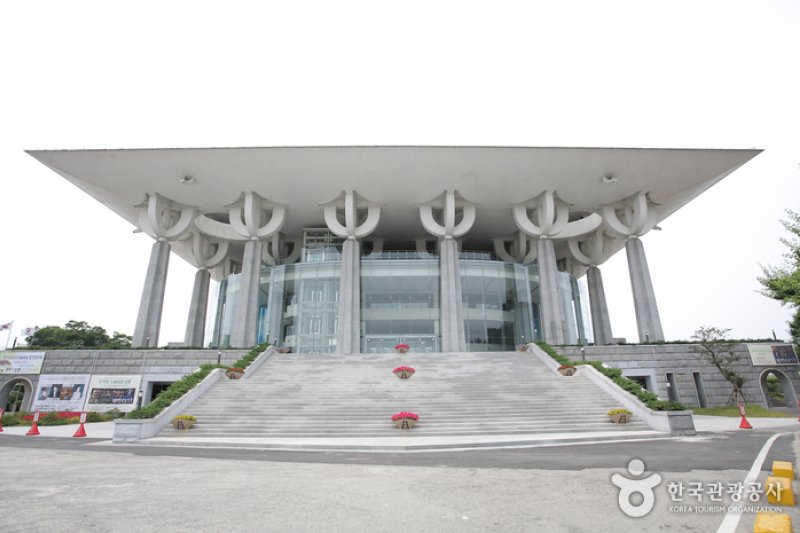 Gyeongnam Culture &amp; Arts Center  (5/7)