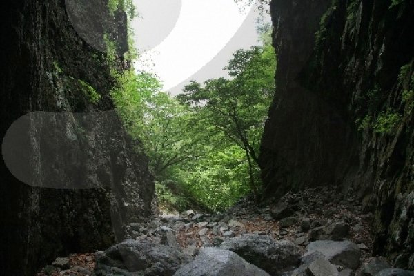Eoreumgol Valley