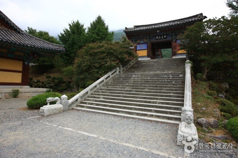 Pyochungsa Temple  (4/20)