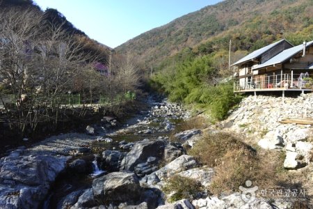 Baegundong Valley - Sancheong 